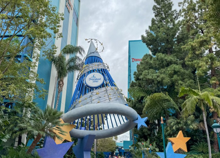 Disneyland hotel